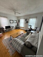 585 Somerville Ave in Somerville, MA - Foto de edificio - Building Photo