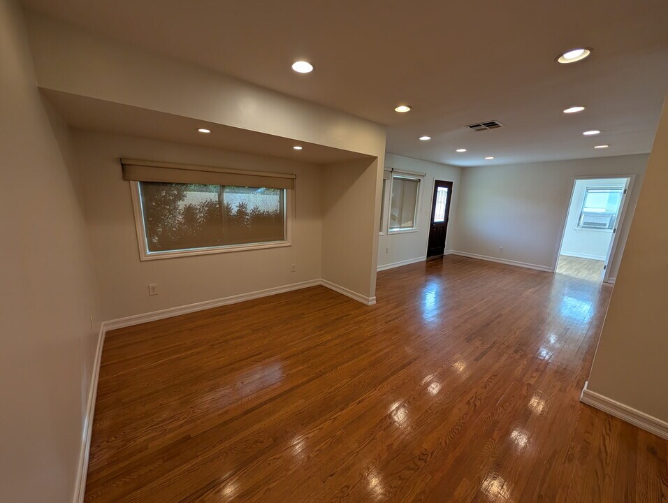 5121 W 140th St in Hawthorne, CA - Building Photo