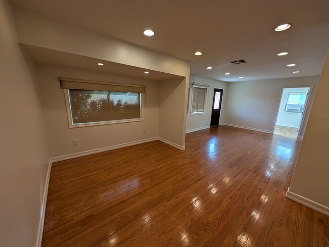 property at 5121 W 140th St