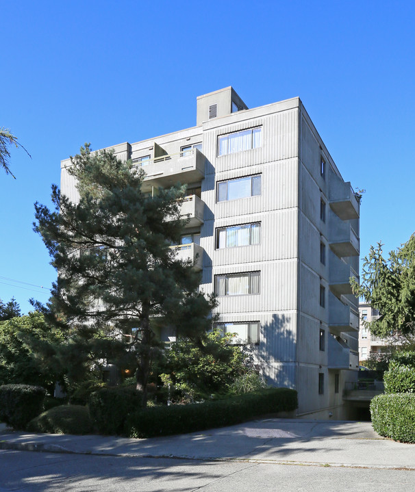 Moreland Kennedy House in Vancouver, BC - Building Photo