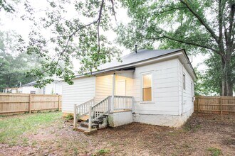 1014 W Broad St in Griffin, GA - Building Photo - Building Photo
