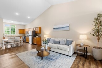 Redwood New Albany in New Albany, OH - Building Photo - Building Photo