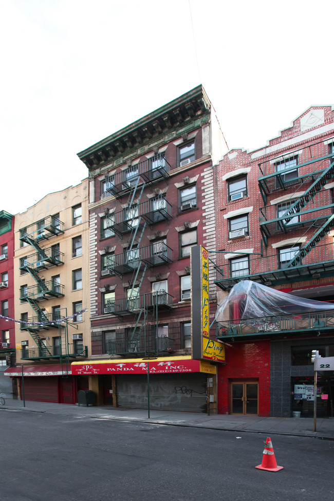 24 Mott St in New York, NY - Building Photo - Building Photo