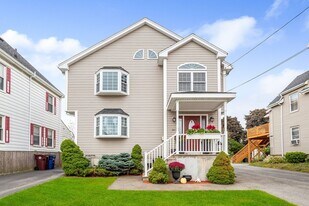 34 Davis St in Revere, MA - Building Photo