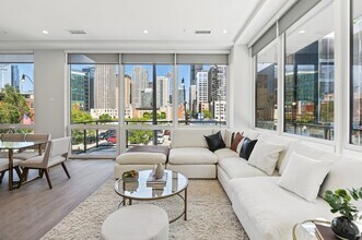 812 W Adams St in Chicago, IL - Building Photo - Building Photo