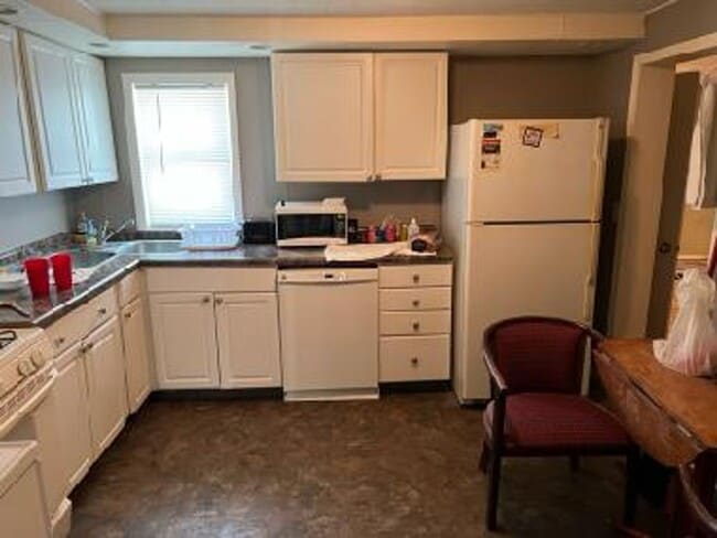 407 N Clinton St in Bloomington, IL - Building Photo - Building Photo