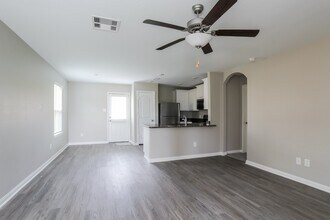 26420 Richter Dr in Magnolia, TX - Building Photo - Building Photo