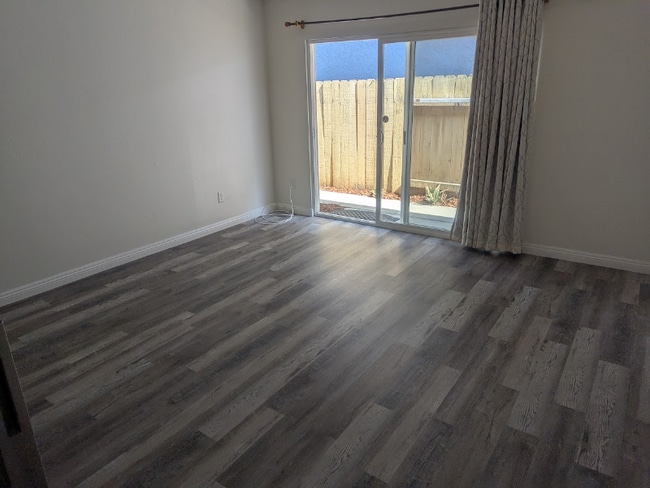 1015 Canal St in Oxnard, CA - Building Photo - Building Photo