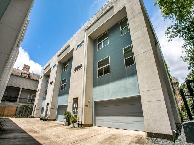 property at 1818 Prospect St
