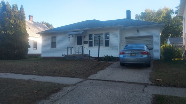property at 1530 2nd St