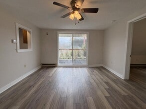 58 School St in Sanford, ME - Building Photo - Building Photo