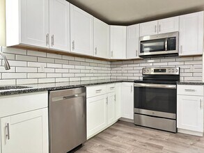 4240 NE 27th St in Des Moines, IA - Building Photo - Building Photo