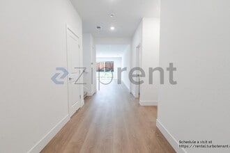 443 Royal Nat'l Rd in Vacaville, CA - Building Photo - Building Photo