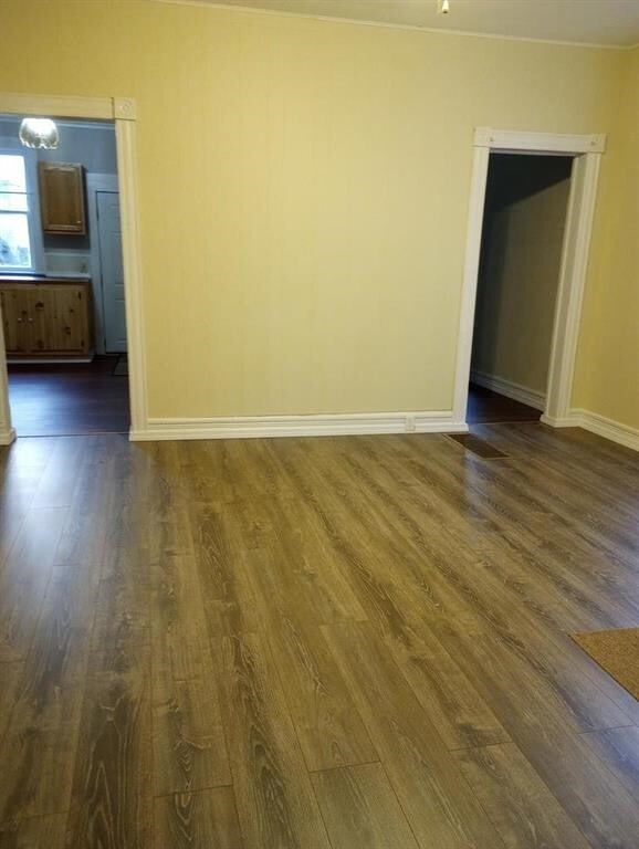 property at 1103 Oak St