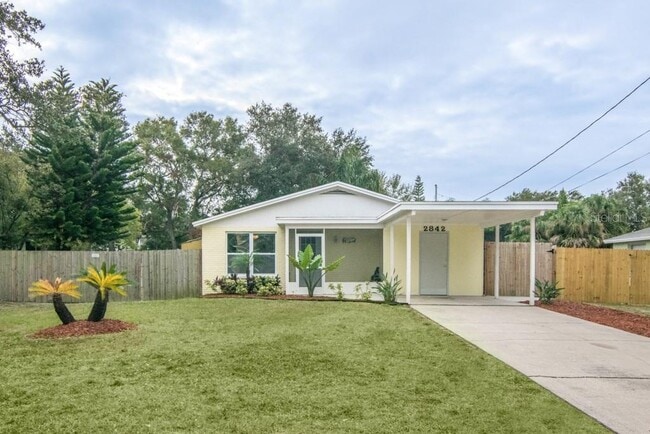 property at 2842 W Shelton Ave