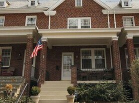 2423 39th Pl NW in Washington, DC - Building Photo