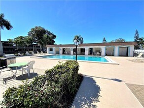 2828 Jackson St, Unit F-7 in Ft. Myers, FL - Building Photo - Building Photo