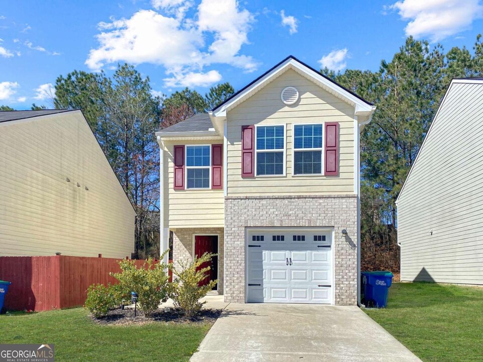 2549 Wood Bend Ln in Riverdale, GA - Building Photo