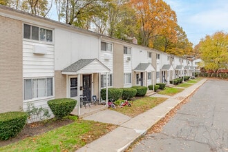 Georgetown Apartments in New Haven, CT - Building Photo - Building Photo