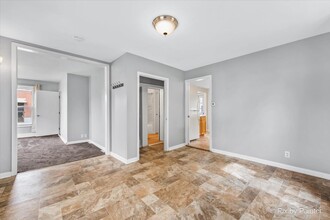 429 W Ottawa St in Sycamore, IL - Building Photo - Building Photo