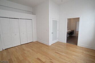 988 Johnson Pl-Unit -2 in Union, NJ - Building Photo - Building Photo