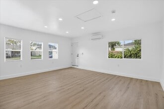 2101 E 63rd St in Long Beach, CA - Foto de edificio - Building Photo