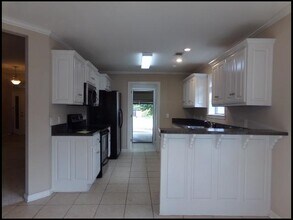 303 Hidden Meadows Dr in Benton, AR - Foto de edificio - Building Photo