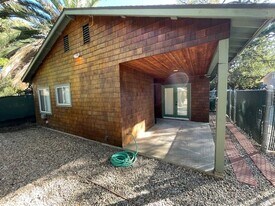 3121 Royal Oaks Dr in Thousand Oaks, CA - Building Photo