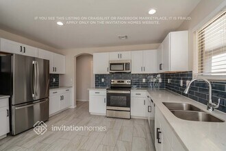 15378 W Shangri La Rd in Surprise, AZ - Building Photo - Building Photo