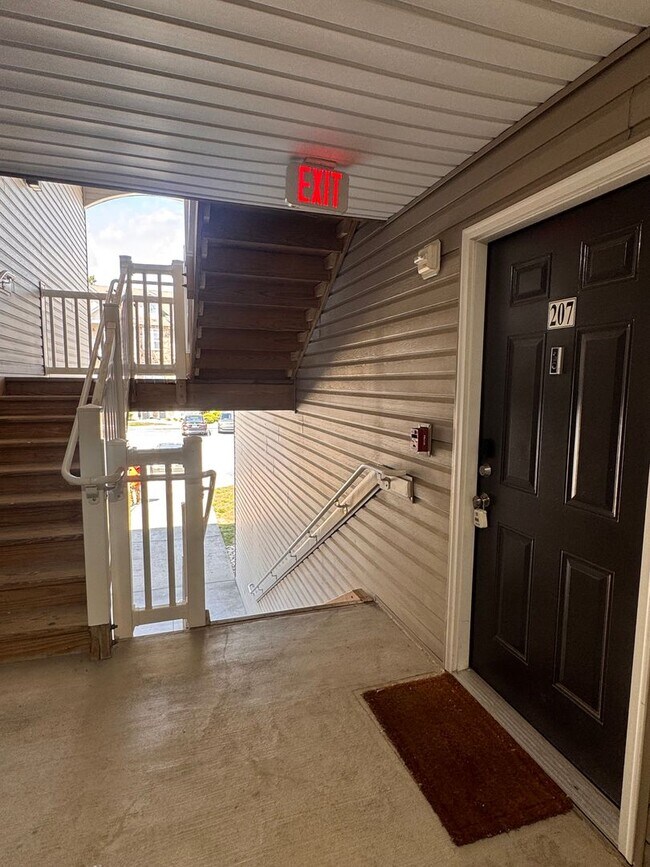 7106 W Friendly Ave in Greensboro, NC - Building Photo - Building Photo
