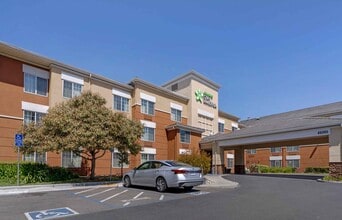 Furnished Studio-Fremont - Fremont Blvd. S in Fremont, CA - Building Photo - Building Photo