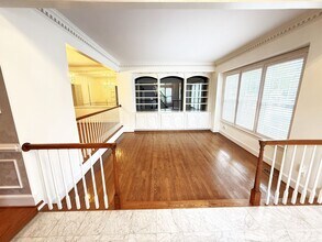 8300 Rising Ridge Way in Bethesda, MD - Building Photo - Building Photo