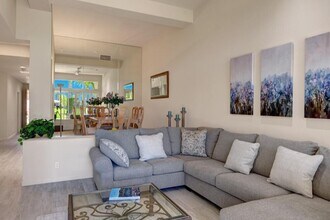 685 Box Canyon Trail in Palm Desert, CA - Building Photo - Building Photo