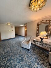 8601 Falmouth Ave, Unit Falmouth in Playa Del Rey, CA - Foto de edificio - Building Photo