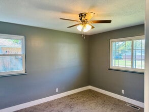 487 Warr Ln in Hamilton, OH - Building Photo - Building Photo