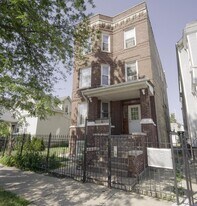 1936 N Central Park Ave, Unit 1 in Chicago, IL - Building Photo