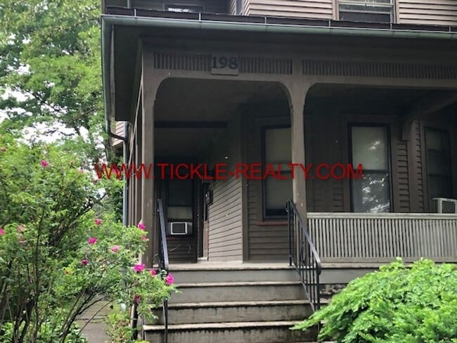 property at 198-200-200 Meigs St