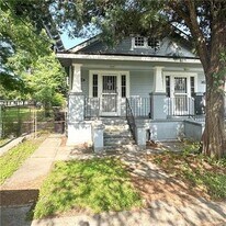 1722 Hermosa St in New Orleans, LA - Building Photo
