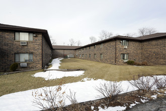 Northwoods Apartments in Milwaukee, WI - Building Photo - Building Photo