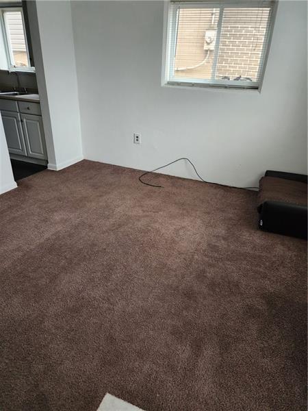 4461 Highridge St in Pittsburgh, PA - Building Photo - Building Photo