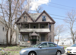 602 Orchard St in Schenectady, NY - Building Photo - Building Photo