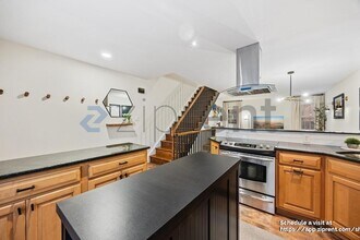 1183 N Vernon St in Arlington, VA - Foto de edificio - Building Photo