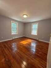 15 Mellow Ct in Stonington, CT - Building Photo - Building Photo