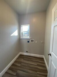 1523 Clark St photo'