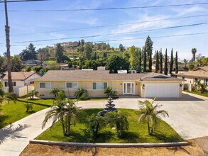 1811 Greenfield Dr in El Cajon, CA - Building Photo - Building Photo