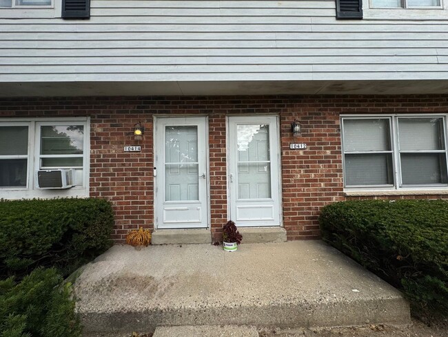 10412 W Kiehnau Ave in Milwaukee, WI - Building Photo - Building Photo