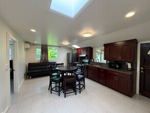 3346 Kanaina Ave in Honolulu, HI - Building Photo - Building Photo