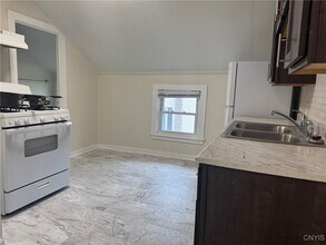 61 Seneca St in Baldwinsville, NY - Building Photo - Building Photo