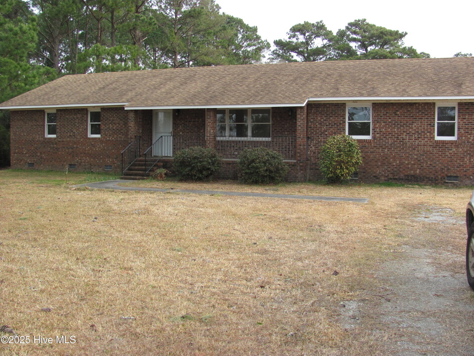 283 Pinners Point Rd in Beaufort, NC - Foto de edificio