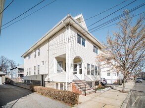 99 2nd St in Medford, MA - Building Photo - Building Photo